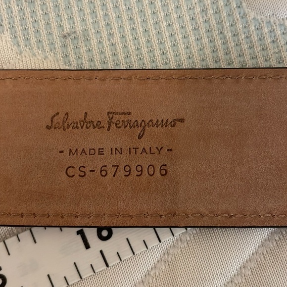 Salvatore Ferragamo dark brown suede belt - Picture 4 of 4